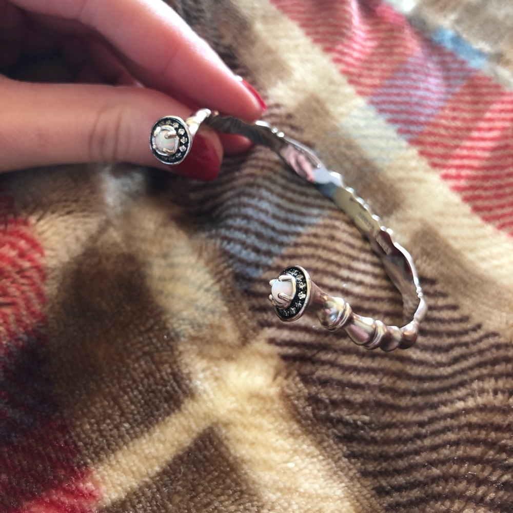 KENDRA SCOTT CUFF BRACELET